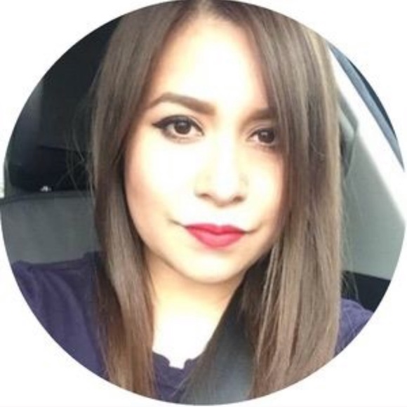 Meet your Posher, Belinda - Picture 1 of 1